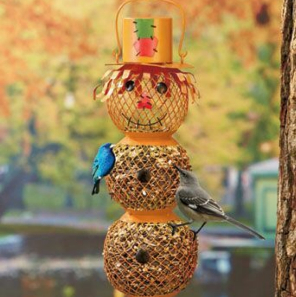 Brand new bird feeder Q -2